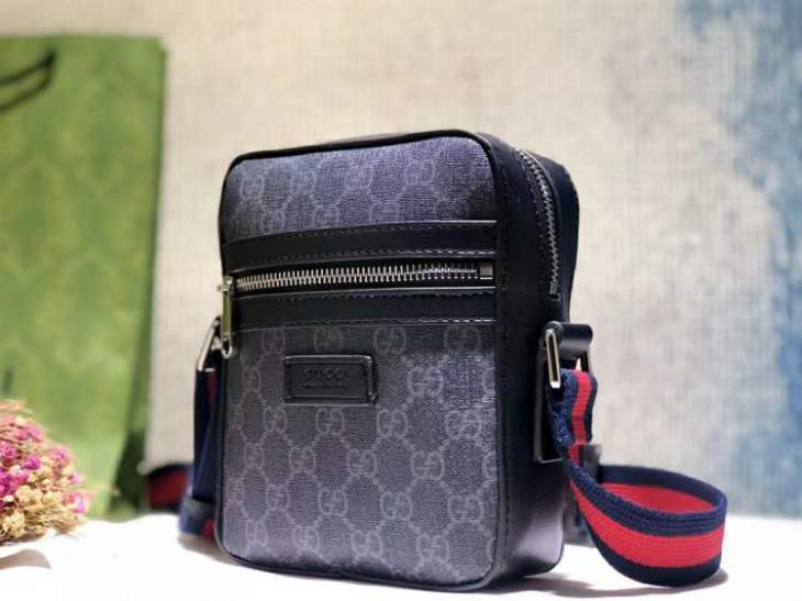 Picture of Gucci Mens Bags _SKUfw136147479fw